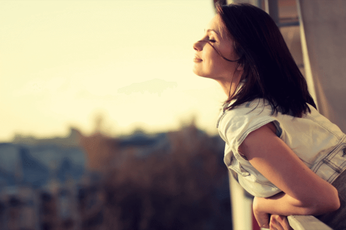 Η διακοπή του καπνίσματος αποτελεί μια πράξη υγείας και ελευθερίας. Μάθετε για τις δράσεις, τις επιπτώσεις και την πρόληψη από ειδικούς.