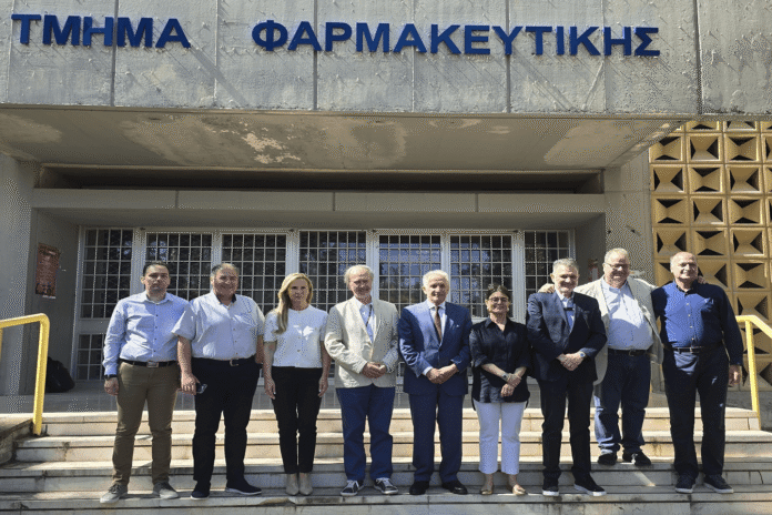 Δωρεάν σεμινάρια για φαρμακοποιούς από τον ΠΦΣ Νέο δωρεάν πρόγραμμα για φαρμακοποιούς από ΠΦΣ και Health Hub με συμμετοχή ΕΚΠΑ και Πανεπιστημίου Αιγαίου. Περιλαμβάνει πιστοποίηση.